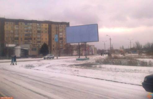 Billboard A in Krivy Rig Glazovogo st. - Avramenko st., 14, navproti Photo 1