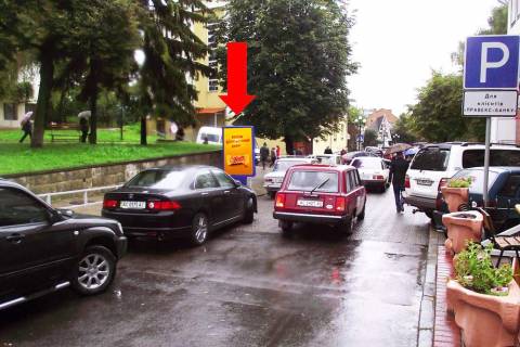 Citylight B in Lutsk, 1.8x1.2  Levcanivs'koi st. (kol. Medvedeva st.), bila budivli sudu Photo 1