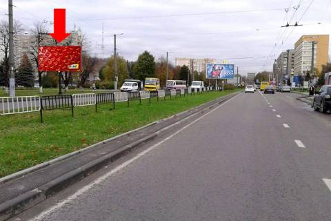 Billboard B in Lviv, 3x6  Cornovola av., 61, z centru, bila  Institutu bankivs'koi spravi, supermarketu "Fokstrot", "McDonald''s" Photo 1