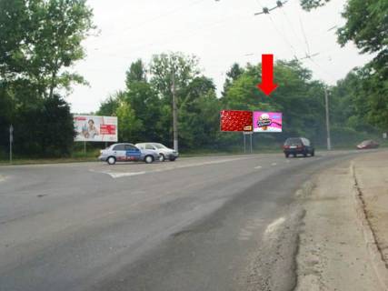 Billboard A in Lviv, 3x6  Cornovola av. / Varsavs'ka st., bila AZS "WOG", v centr, prava Photo 1