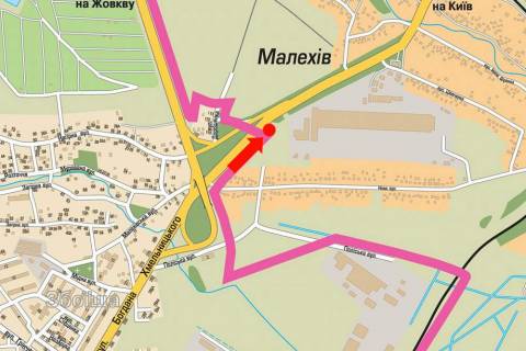 Billboard A in Lviv, 3x6  Trasa Kiiv-L'viv, s. Malehiv, AZS "WOG", viizd z mista scheme