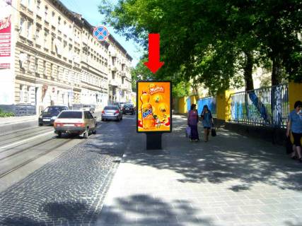 Citylight A in Lviv, 1.8x1.2  Licakivs'ka st., 37, navproti, z centru Photo 1