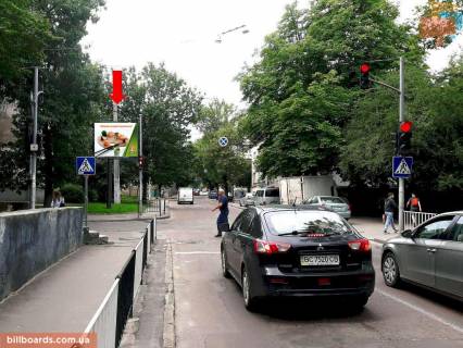 Scrolller, Scroll A in Lviv, 2.3x3.14  Geroiv UPA st. / Vasil'kivs'kogo st., svitlofor, z centru - 173060 Photo 1