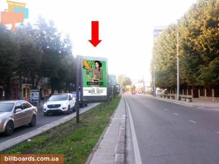 Cityscroll A in Lviv, 1.8x1.2  Cornovola av., 11, rozdil'nik, bila restoranu "Kumpel'", z centru Photo 1