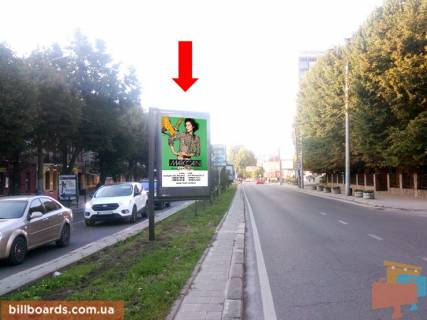 Cityscroll A in Lviv, 1.8x1.2  Cornovola av., 11, rozdil'nik, bila restoranu "Kumpel'", z centru Photo 1