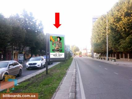 Cityscroll A in Lviv, 1.8x1.2  Cornovola av., 11, rozdil'nik, bila restoranu "Kumpel'", z centru Photo 1