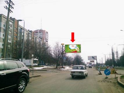 Billboard B in Mykolaiv, 3x6  6-ta Slobids'ka st. (kol. Komsomol's'ka st.), 46, bila BT <<Pivdennij Bug>>, z centru (flazok) Photo 1