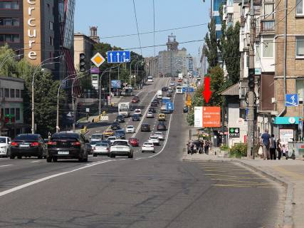 Video Billboard A in Kyiv, 2.3x3.14  Get'mana st., 17, navproti TRC "Kosmopolit", v storonu st. m. "Sulavs'ka", (rolik 10 sek, 1 vihid/1,5 hvilini) - 369731 Photo 1