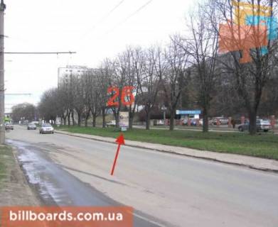 Citylight B in Ternopil Krusel'nickoj st., 1, vozle hudozestvennogo muzea, razdelitel' Photo 1