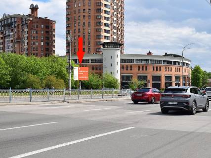 Backlight B in Kyiv, 2.3x3.14  Ukrainki bst., 21B, v storonu Druzbi Narodiv bst. Photo 1