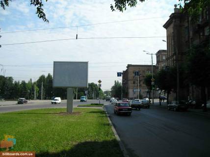 Backlight A in Zaporizhzhya Sobornyj av. (byvs. Lenina av.) / Zaporozskaa pl. (byvs. Lenina pl.), ot plotiny Photo 1