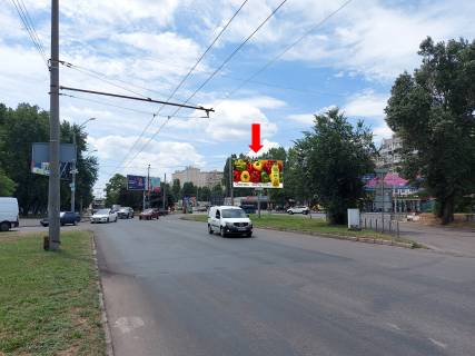Billboard B in Odessa, 3x6  Nebesnoi Sotni av. (kol. Zukova av.) / Levitana st., bila supermarketu "Kopijka", z centru Photo 1
