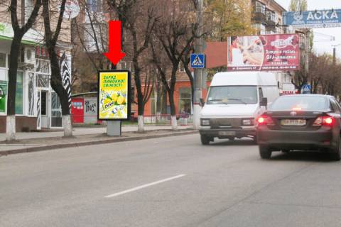 Citylight B in Kropyvnytskyi (Kirovograd), 1.8x1.2  V. Perspektivna st. (kol. Marksa st.), 8, bila Privatbanku Photo 1