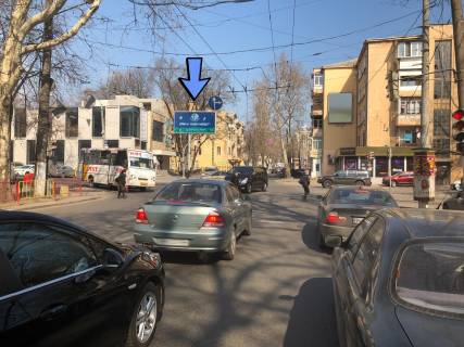 Billboard B in Odessa, 3x6  Sevcenko av. - Seminars'ka st. - Pirogovs'kij prov., 8, v centr Photo 1