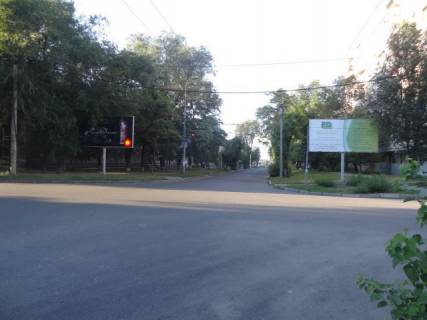 Billboard  in Dnipro (Dnipropetrovsk), 3x6  Banderi (kol. Smidta) st., 18 - Antonovica st. (kolis. Sverdlova st.) Photo 1