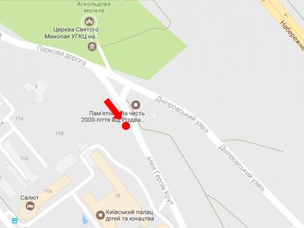 Citylight  in Kyiv, 1.8x1.2  Geroiv Krut st. / Dniprovs'kij uzviz, navproti cerkvi, v centr scheme