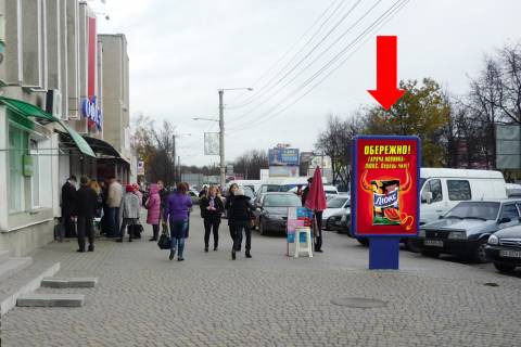 Citylight B in Kam'yanets-Podilsky, 1.8x1.2  Grusevs'kogo av. / Knaziv Koriatoviciv st., bila Osadbanku Photo 1