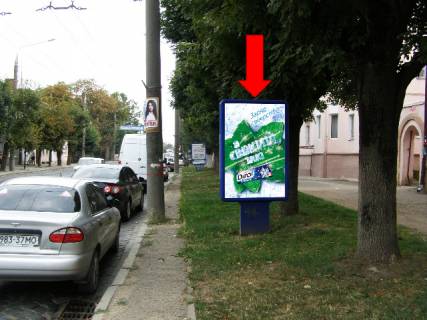 Citylight A in Chernivtsi, 1.8x1.2  Golovna st., 102 / Serbanuka st. (kol. Capaeva st.), z centru Photo 1