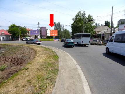 Prismatron, Prism A in Mykolaiv, 3x6  Central'nij av. (kol. Lenina av.) / Puskins'ka st., rozdil'nik, bila supermarketu "El'dorado", kil'ce, v bik Sadovoi st., prava - 19542 Photo 1