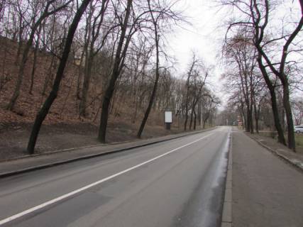 Citylight B in Kyiv Parkova dor., 400 m vid alei Geroiv Krut, Askol'dova mogila Photo 1