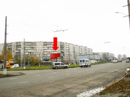 Billboard A in Sumi, 3x6  Luspi av. / Internacionalistiv st., rozdil'nik, v centr Photo 1