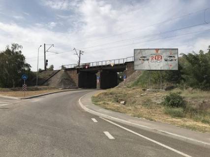 Billboard A in Zaporizhzhya o. Hortica, v storonu mostu na Pravij bereg bila mosta nad proiznou castinou, pravoruc, uzdovz z / d kolii, 170 km + 471 m Photo 1