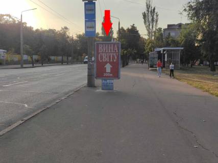 Citylight A in Krivy Rig, 1.8x1.2  Lermontova st., 21, zupinka "Central'no-Mis'kij licej" Photo 1