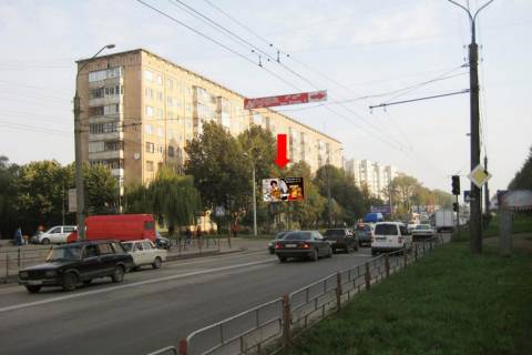 Billboard B in Ternopil, 3x6  15-go Kvitna st. / Bojcukiv st., bila TC "Raj Centr", supermarketu "Sil'po", z centru Photo 1