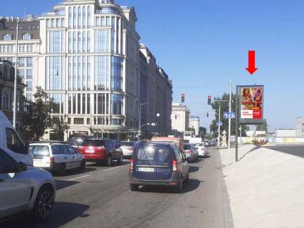 Scrolller, Scroll A in Kyiv, 1.8x1.2  Naberezno-Hresatic'ka st.- st. Verhnij Val, na svitlofori, z centru - 470379 Photo 1