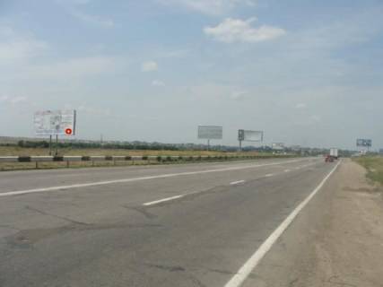 Billboard B in Kherson Mikolaivs'ke sose, viizd Photo 1