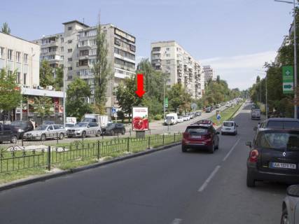 Citylight A in Kyiv, 1.8x1.2  Gavrilisina st. (kolis. st. Vasilevs'koi), 6 / st. Armoli, rozdil'nik, bila magazinu "ATB", "Roda", v storonu Luk'anivki Photo 1