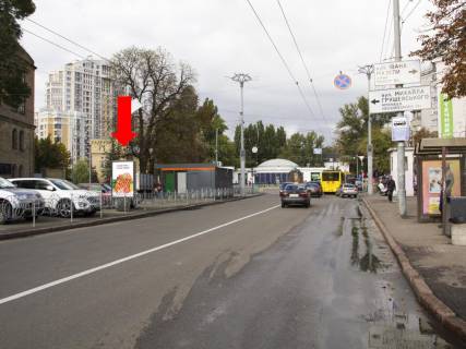 Citylight  in Kyiv, 1.8x1.2  Moskovs'ka st., 2, bila restoraniv "Kyiv Food Market", v storonu st. m. "Arsenal'na" Photo 1