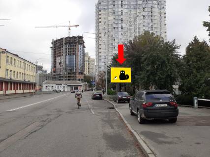 Billboard  in Kyiv, 2.3x3.14  Bajkova st. - st. Ams'ka, v storonu st. Malevica, centru Photo 1
