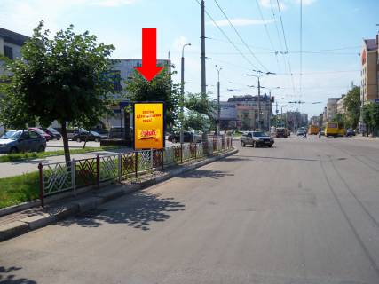 Citylight B in Ivano-Frankivsk, 1.8x1.2  Banderi st. / Nezaleznosti st. Photo 1