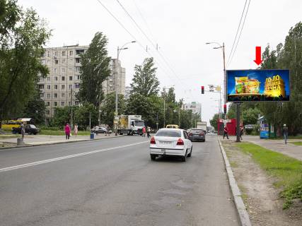 Prismatron, Prism  in Kyiv, 3x6  Kolasa st., 25 - st. Uri, na svitlofori, bila "ATB", v storonu Kil'cevoi dorogi - 445327 Photo 1