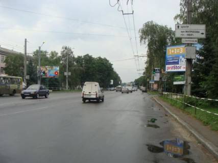 Billboard B in Poltava Evropejs'ka st. (kolis. Frunze st.), 100 Photo 1