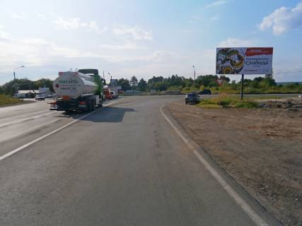 Billboard A in Dragomirčani, 3x6  s.Dragomircani, Krihovec'ka st., (1) Photo 1