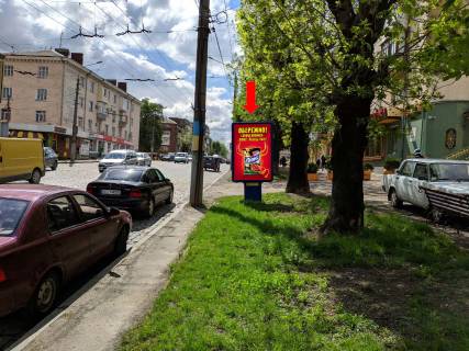 Citylight  in Chernivtsi, 1.8x1.2  Golovna st., 126, navproti Ukreksimbanku, z centru Photo 1