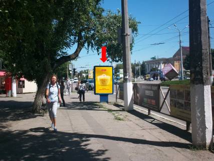 Citylight  in Kremenchuk, 1.8x1.2  Svobodi av. (kol. 60-ricca Zovtna st.), 47 / Kiivs'ka st., bila magazinu "Gurman" Photo 1