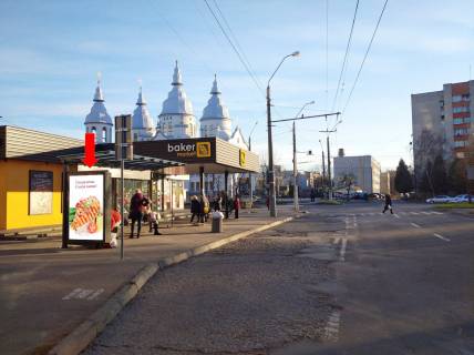 Citylight B in Lviv, 1.8x1.2  Subotivs'ka st., 2 - st. Siroka (zup. "Gnizdovs'kogo"), v bik st. Sirokoi Photo 1
