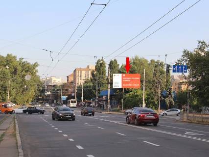 Prismatron, Prism A in Kyiv, 3x6  Kirilivs'ka st. (Frunze), 125 - st. Sirec'ka, na svitlofori, v centr - 245500 Photo 1