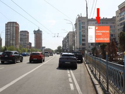 Video Billboard A in Kyiv, 2.3x3.14  Українки бул., 26 / ул.Алмазова (колиш. вул. Кутузова), на світлофорі, біля "KFC", ст. м. "Печерська", з центру - 583712 Photo 1