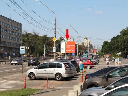 Video Billboard A in Kyiv, 2.3x3.14  Berestejs'kij av. (kolis. av. Peremogi), 26, navproti st.m. "Politehnicnij institut", bila TRC "Smart Plaza", supermarketu "Sil'po", z centru, (rolik 10 sek, 1 vihid/1,5 hvilini) - 300356 Photo 1