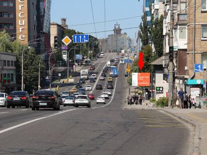 Video Billboard A in Kyiv, 2.3x3.14  Гетьмана вул., 17, навпроти ТРЦ "Космополіт", в сторону ст. м. "Шулявська" - 583231 Photo 1