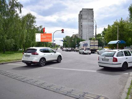 Billboard A in Kyiv, 3x6  Sim'i Sosninih st. - bst. Kol'cova, bila supermarketu "Asan", na svitlofori Photo 1