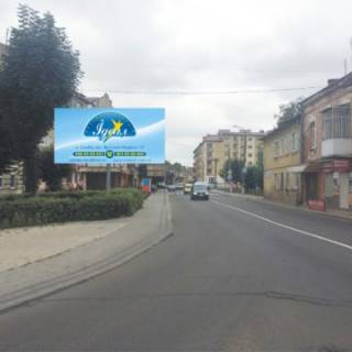 Billboard  in Skole st. Sevcenka, rozdorizza trasi L'viv-Uzgorod-Mostis'ka, 100m do centru, storona B, na L'viv Photo 1
