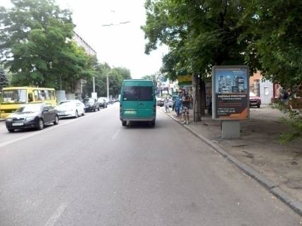 Citylight A in Dnipro (Dnipropetrovsk), 1,2x1,8  av.Gagarina, 16, Salon Unist' Photo 1