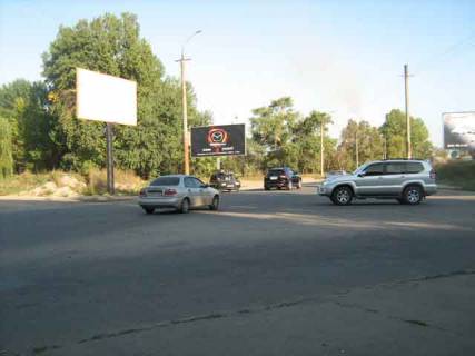 Billboard B in Dnipro (Dnipropetrovsk), 6х3  st. Naberezna Peremogi, 134 -prov. Dobrovol'civ Photo 1