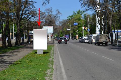 Citylight A in Dnipro (Dnipropetrovsk), 1,2x1,8  av.Lesi Ukrainki (av.Puskina), na rozpodil'cij alei, vid st.A.Fabra do av.Oleksandra Pola - 6- Photo 1