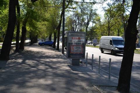 Citylight B in Dnipro (Dnipropetrovsk), 1,2x1,8  av.Lesi Ukrainki (av.Puskina), na trotuari, vid st.A.Fabra do av.Oleksandra Pola - 3- Photo 1